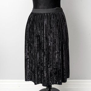 NWOT Lord & Taylor pleated velvet skirt -  XL